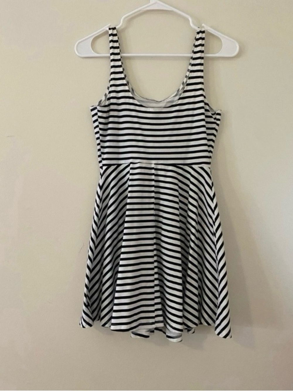 Victoria's Secret PINK Black & White Striped Sleeveless Mini Dress - Picture 3 of 7